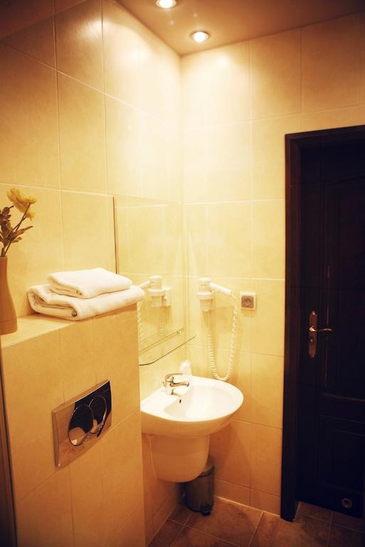 Hotel Zorza Namyslów Quarto foto