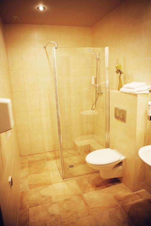 Hotel Zorza Namyslów Quarto foto