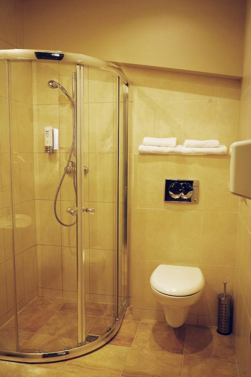 Hotel Zorza Namyslów Quarto foto