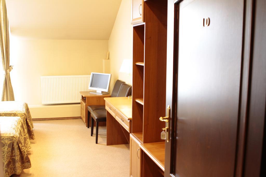 Hotel Zorza Namyslów Quarto foto